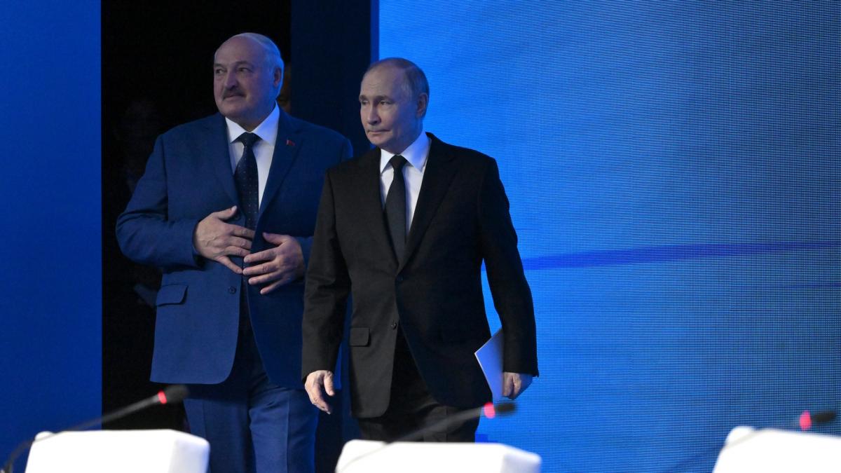 Владимир Путин и Александр Лукашенко Владимир Путин и Александр Лукашенко