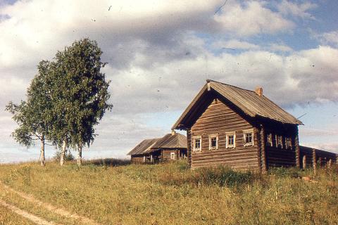 Блогеры поделились опытом автопутешествия по Русскому Северу и проблемами с жильём