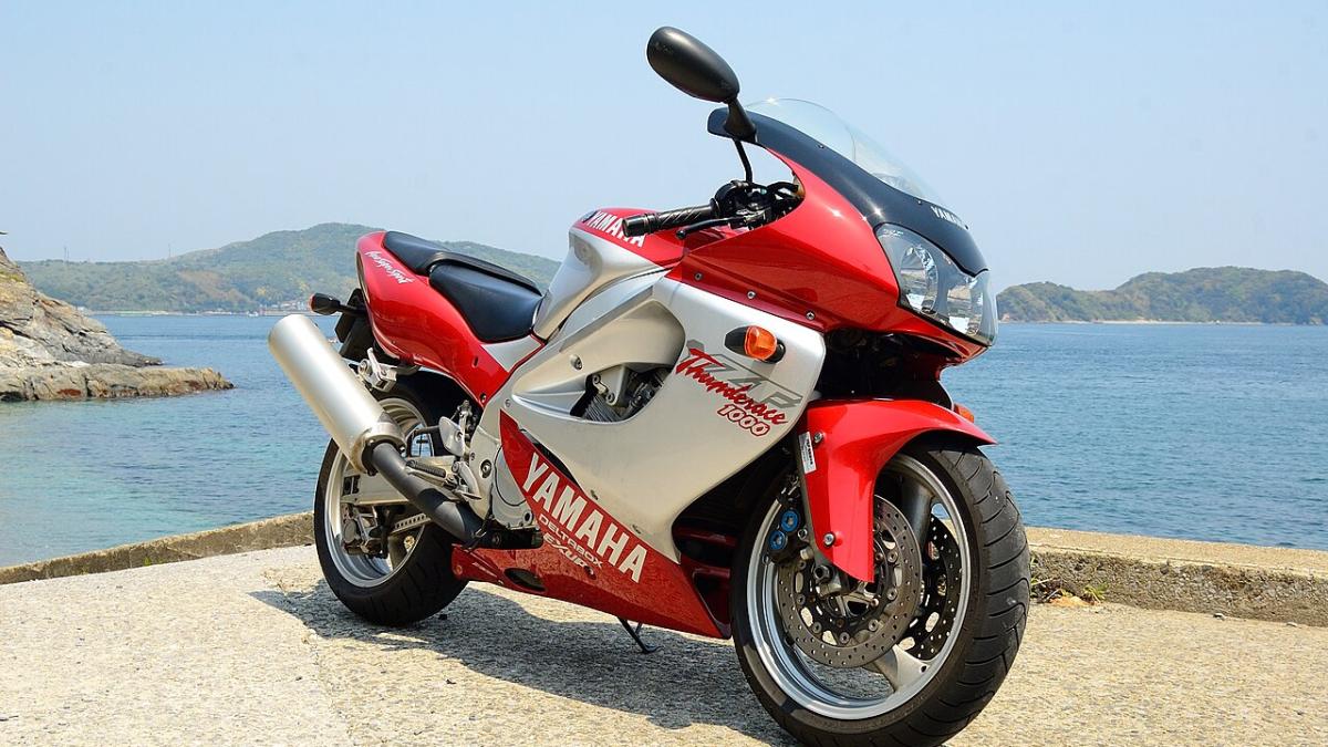 Yamaha YZF1000R Thunderace Yamaha YZF1000R Thunderace
