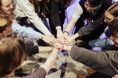 На Камчатке подвели итоги молодёжной политики за год — КамИнформ