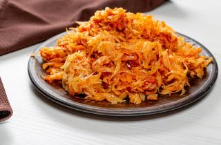 Паприка добавляет пикантность тушёной капусте — специалисты по приправам