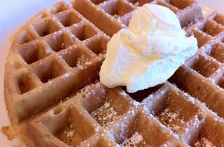 Какао делает структуру шоколадных вафель плотной и ароматной — кондитер