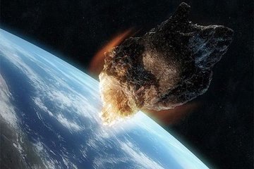 Самое большое желание любого ученого - подробно исследовать метеорит, упавший на Землю.