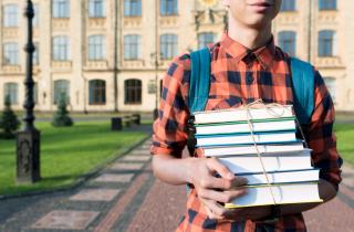 Минобрнауки ввело единый портал подачи документов в вузы — Мел