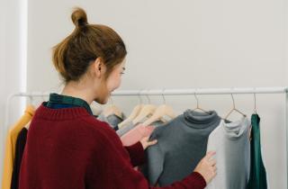 Женщины хранят вещи для воображаемой жизни