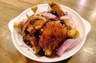 Томатный соус смягчает свинину и делает вкус глубже — шеф-технолог