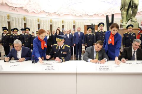 Гашение памятных марок: как в Карелии отметили 160-летие службы судебных приставов России Гашение памятных марок: как в Карелии отметили 160-летие службы судебных приставов России