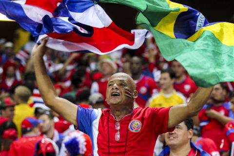 Учёные нашли нейронные механизмы фанатизма у футбольных болельщиков — Radiology