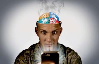 Лайки и эмодзи вместо слов: как социальные сети меняют русский язык — от сленга до новых правил