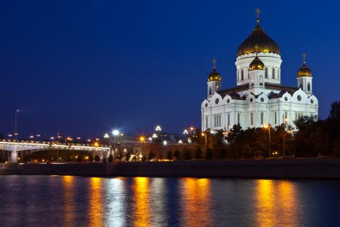 Над этой рекой стоял гигантский храм — потом его стёрли с лица земли