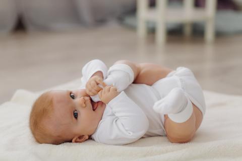 Миллион новорождённых за полгода: что скрывают свежие цифры о рождаемости
