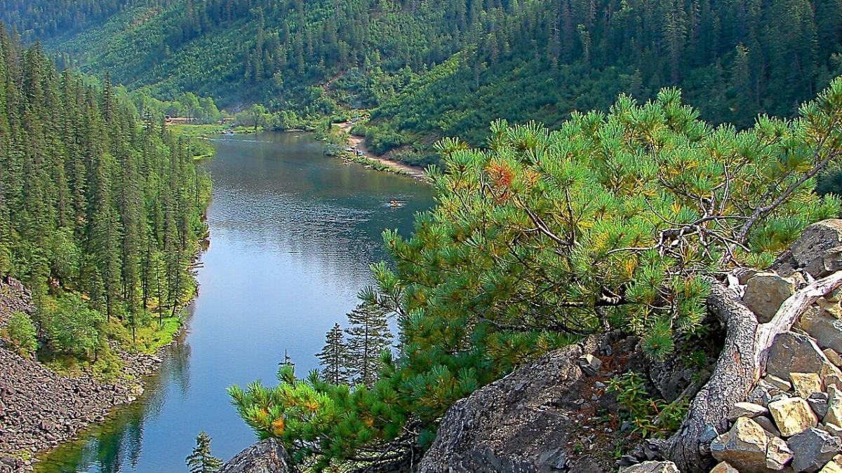 Озеро Амут Озеро Амут