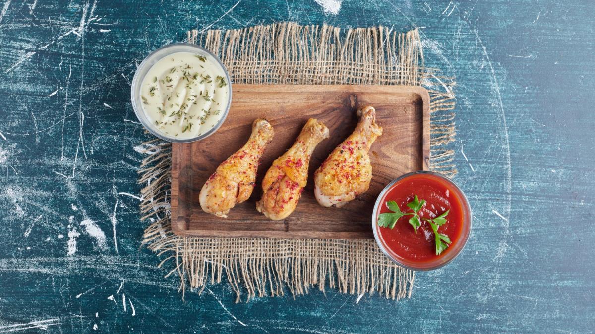 Куринные ножки с соусом