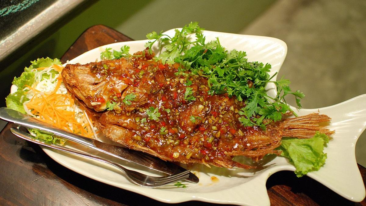 Рыба с соусом