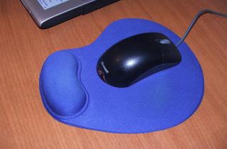 3D-мышь, которой позавидует Logitech: блогер создал её из пластилина и смартфона