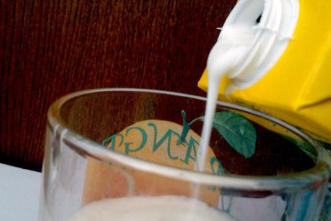 В Тюменской области сняли с продажи более 470 тысяч единиц молочной продукции — ЦРПТ