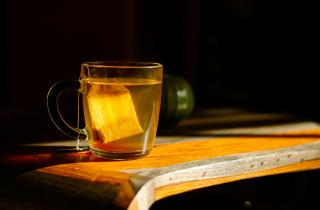 Ешьте, что хотите, главное — запивайте: как постферментированный чай меняет уровень жира в организме