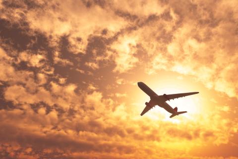 Авиакомпании перевезут 5,2 млрд туристов в 2026 году — IATA