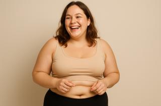 Совершенство выходит из моды: как тела с морщинами и шрамами становятся символом свободы