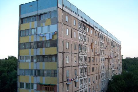 Иностранец сравнил панельные дома в России с тюрьмами