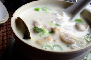 Один злак меняет всё: как киноа превращает обычный суп в суперфуд