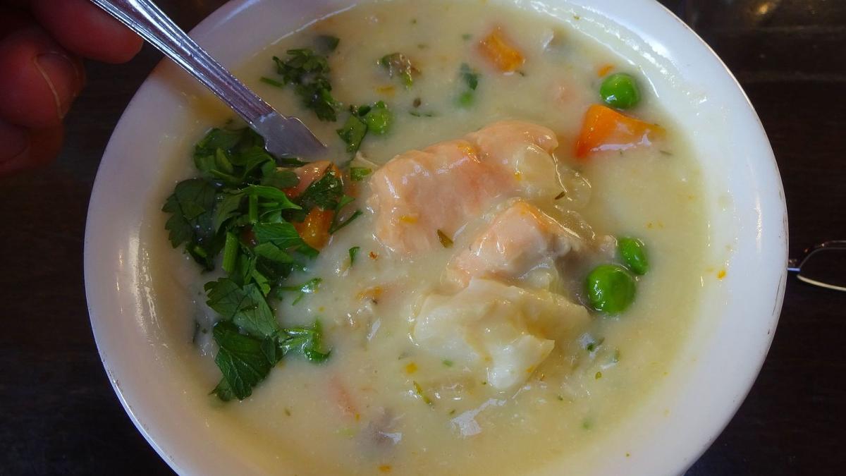 Суп с рыбными консервами
