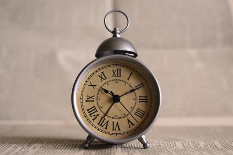Мифы о времени: Что происходит с нашим восприятием времени на разных частях планеты