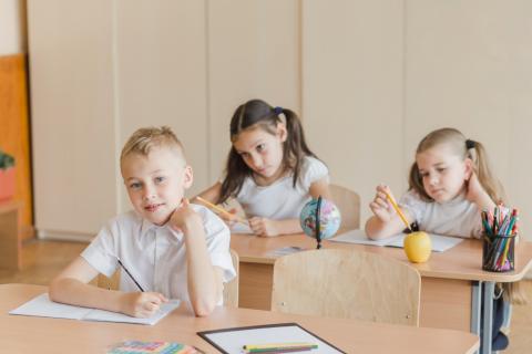 Астрология для родителей: чем отличаются дети огненных, земных, воздушных и водных знаков