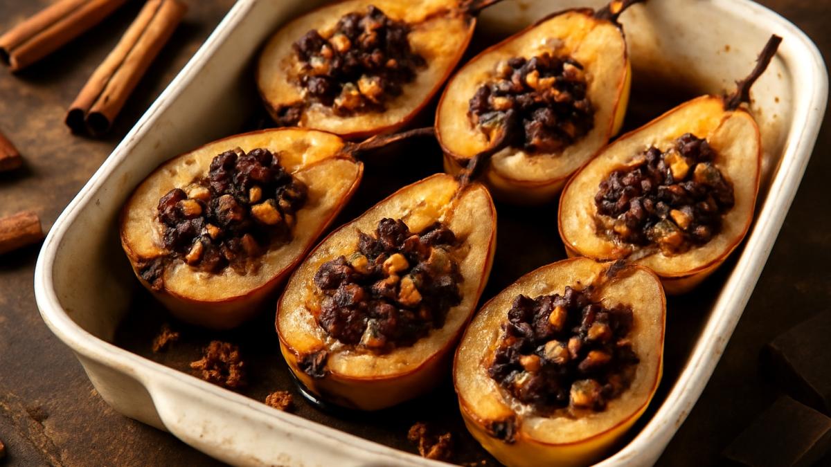 Печёные груши с шоколадной крошкой