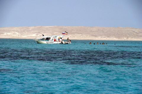 The Guardian Travel: осенние прогулки на катерах остаются популярным туристическим трендом