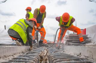 Сквозную дыру на Северодвинском мосту устранили ночью — Эхо Севера