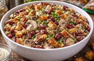 Никаких долгих приготовлений: салат Бабий бунт — идеальное решение для 8 Марта