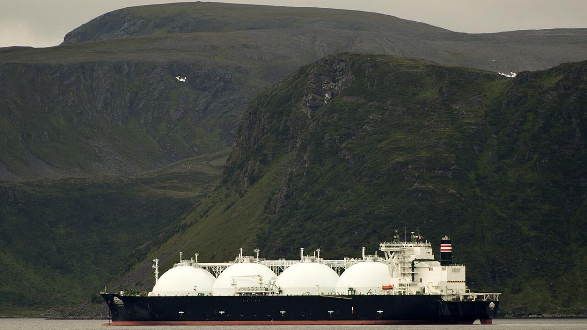 Танкер с СПГ Танкер с СПГ