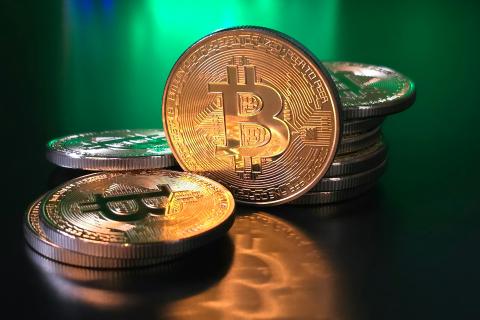 ФНС напомнила о штрафах за незадекларированный доход от криптовалюты