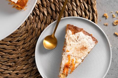 Печем чизкейк с черёмухой и лесным мёдом — вкус возвращает к северным корням