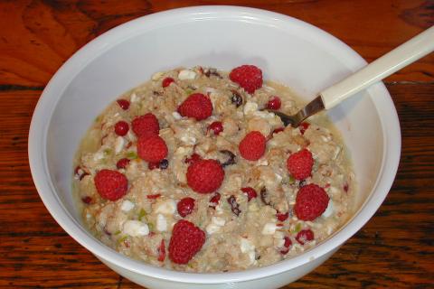 Толокно возвращается: забытая каша, которая сильнее кофе бодрит утром