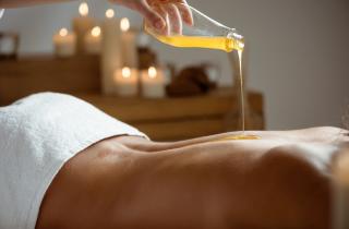 Масло для душа нельзя наносить на сухую кожу — Lisa.ru