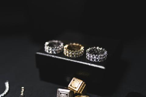 В 2026 году обручальные кольца поразят своей индивидуальностью — Lisa.ru