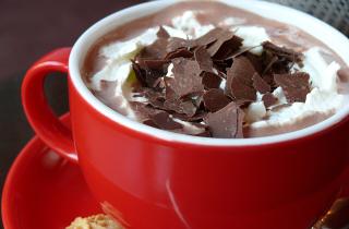Секрет уютных вечеров: горячий шоколад, после которого не хочется выходить из дома