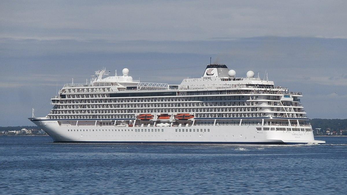 Круизный лайнер