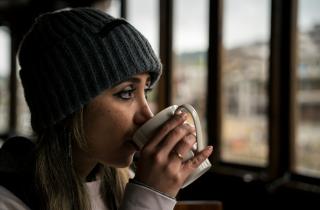 Невролог Коуэн: кофеин включает в мозге цепочку реакций, влияющих на поведение