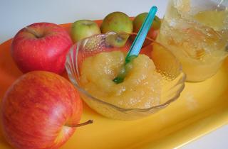 Завтрак с подвохом: кому стоит отказаться от яблока натощак