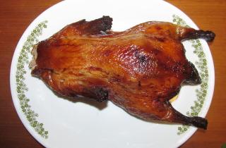 Утка с секретом: мёд и яблоки превращают обычный ужин в легенду