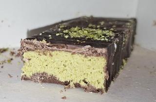 Нутрициологи предупредили об опасности дубайского шоколада для аллергиков