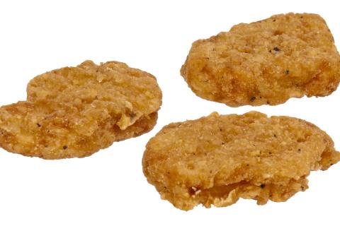 Панировочные сухари формируют плотную поверхность наггетсов — кулинары