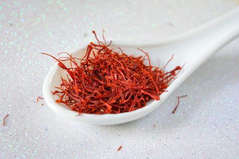 Натуральный антидепрессант в вашей тарелке: пряность, спасающая от глубокой тоски