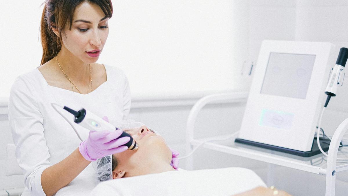 Косметолог