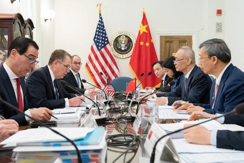 Перемирие на горизонте: США и Китай шагнули к торговому соглашению