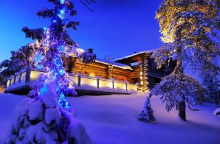 Новогодние туры в Сочи достигли стоимости 2,3 млн рублей