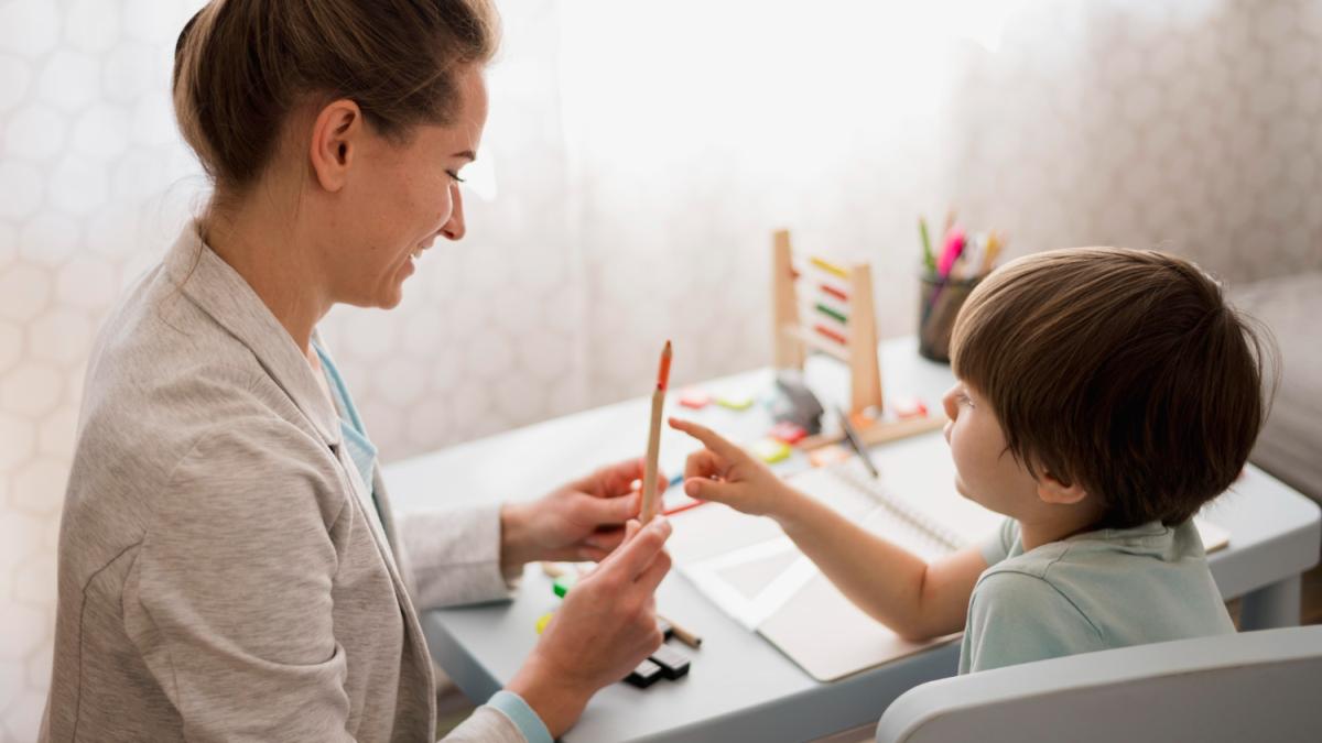 няня с ребенком